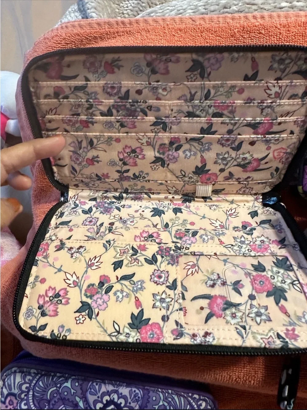 Bundle of Vera Bradley Wallets - Picture 4 of 5